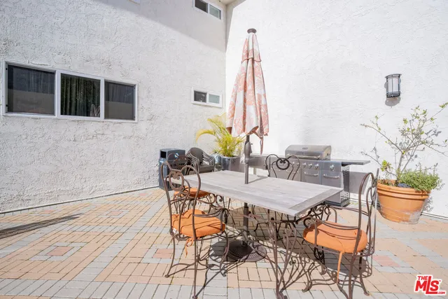 $669,000 | 2721 2nd Street, Unit 211, Santa Monica, CA 90405