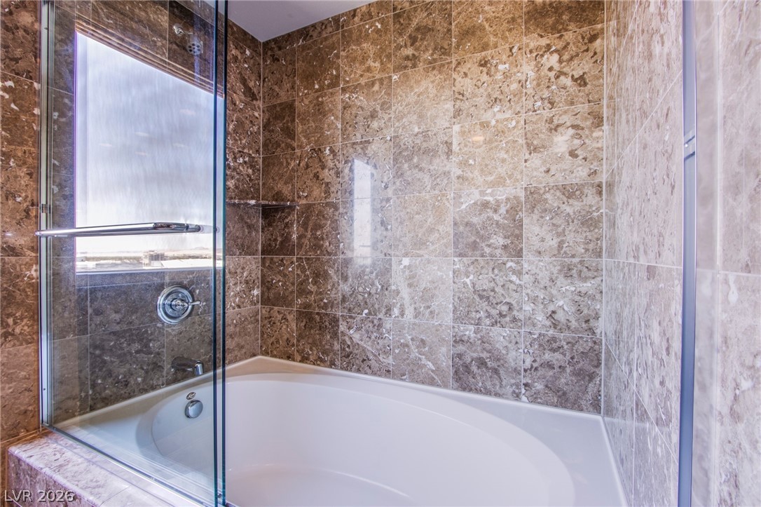 360 East Desert Inn Road, Unit 1008 Las Vegas, NV 89109 - Photo 29 of 66