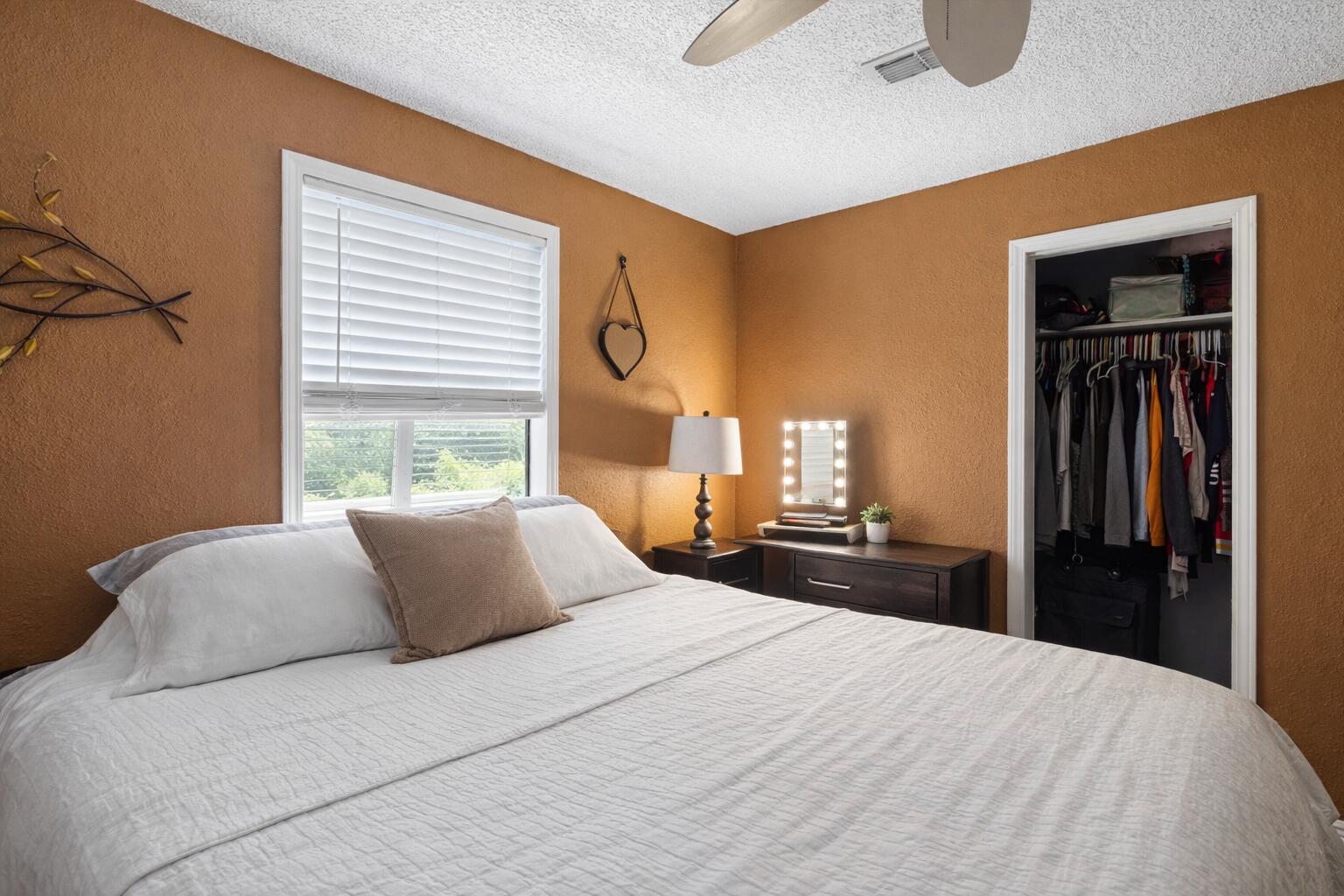 27147 Dolphin Road Summerland Key, FL 33042 - Photo 10 of 17 Dolphin Bedroom