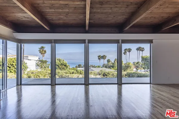 a view of an entryway