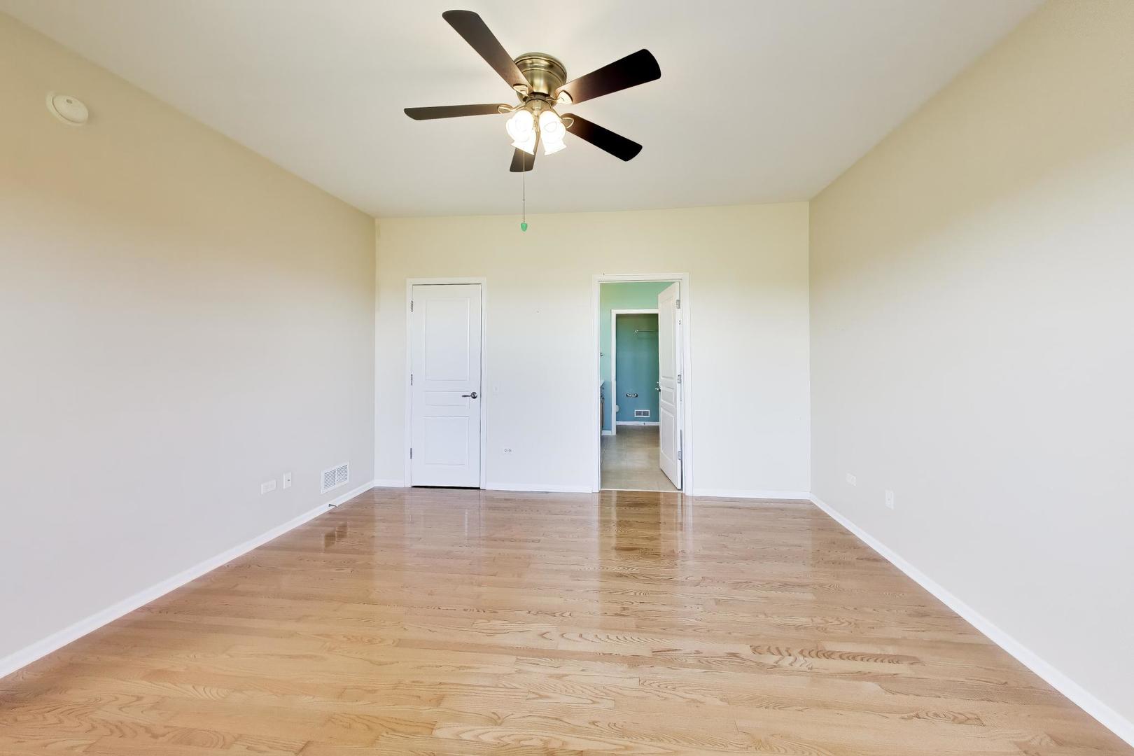 3172 Ravinia Circle Mundelein, IL 60060 - Photo 25 of 53 Gallery Image 25