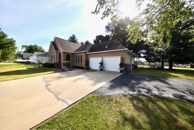 3804 East Fairfield Road Mount Vernon, IL 62864 - Photo 2 of 42 Gallery Image 2