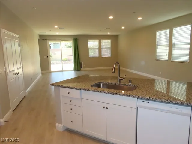 $2,500 | 2771 Alta Vista Street, Henderson, NV 89044