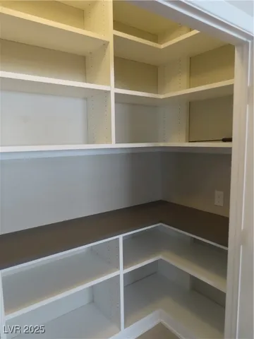 $2,500 | 2771 Alta Vista Street, Henderson, NV 89044