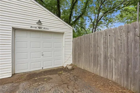 $250,000 | 7816 Washington Street, Kansas City, MO 64114