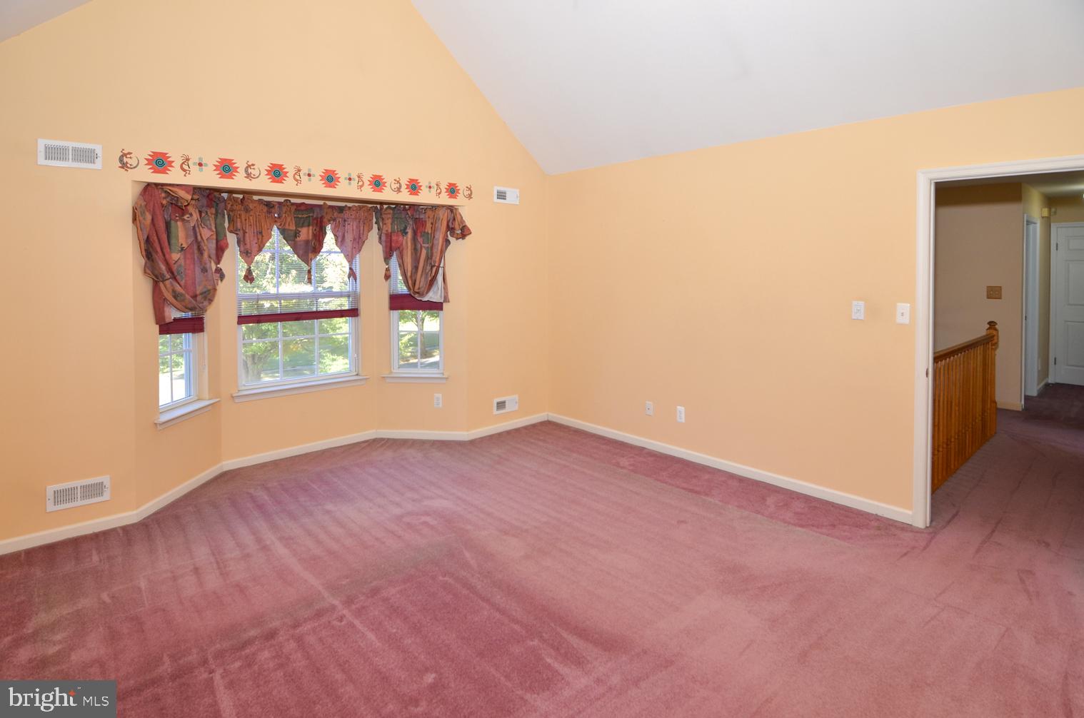 9 Noa Court Hamilton, NJ 08690 - Photo 21 of 47 an empty room with windows