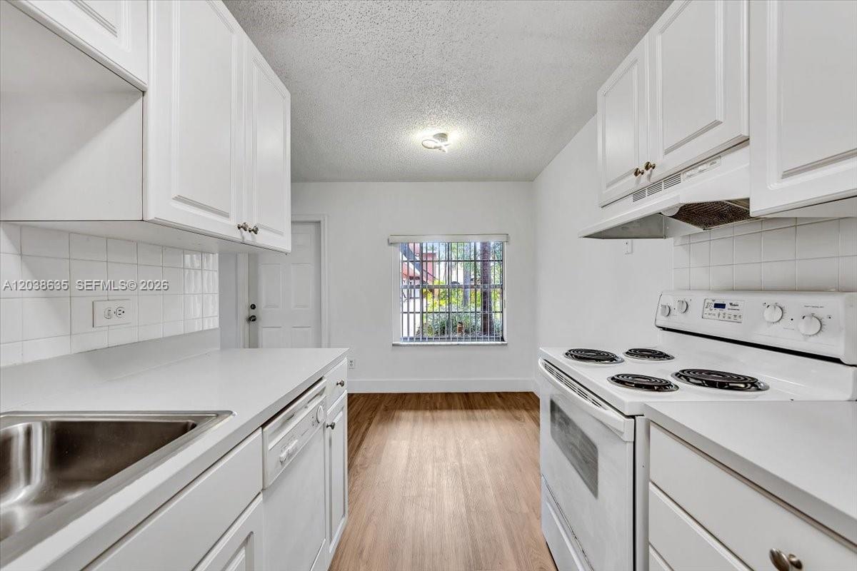 1405 Miami Road, Unit 7 Fort Lauderdale, FL 33316 - Photo 7 of 33