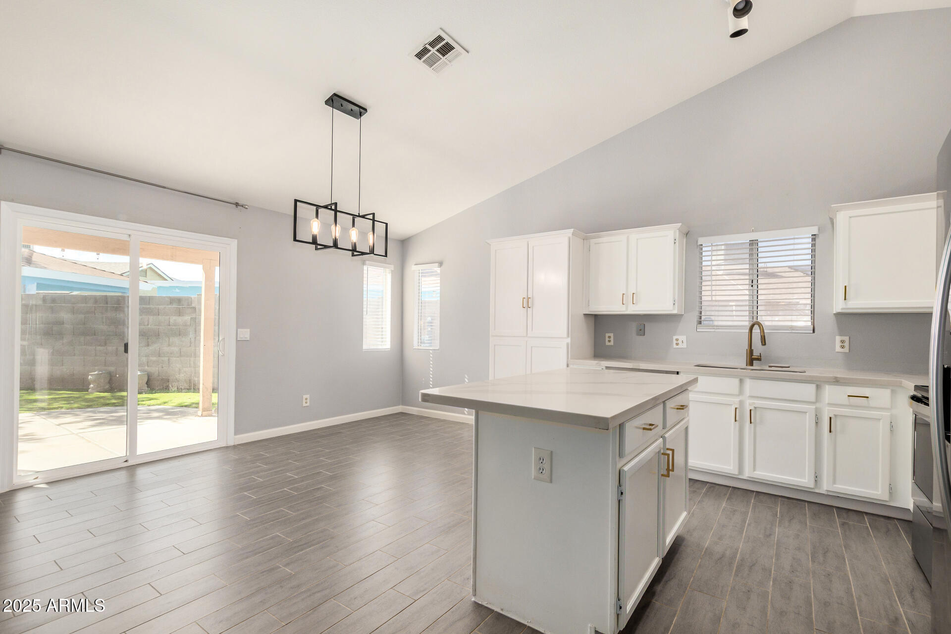 9019 West Granada Road Phoenix, AZ 85037 - Photo 10 of 37 11 - Granada