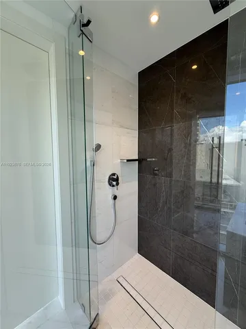 $39,500 | 300 Biscayne Blvd Way, Unit 4201, Miami, FL 33131