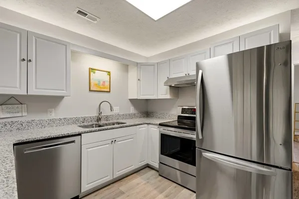 $119,500 | 500 Fairway Lane, Unit 8M, Conroe, TX 77302