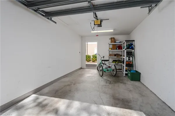 $2,000 | 3035 Horizon Lane, Unit 2208, Naples, FL 34109