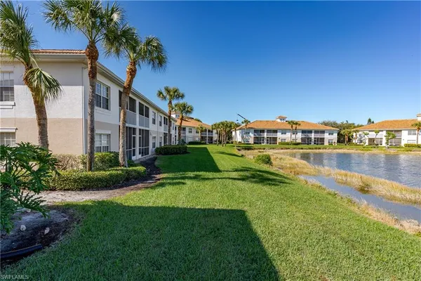 $2,000 | 3035 Horizon Lane, Unit 2208, Naples, FL 34109