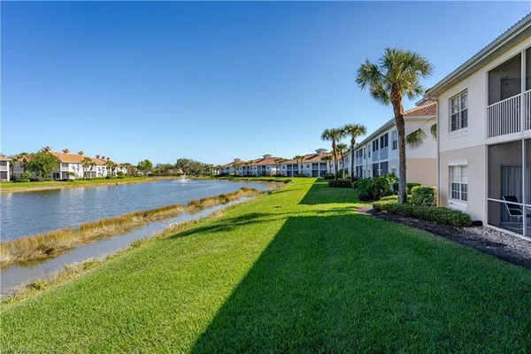 $2,000 | 3035 Horizon Lane, Unit 2208, Naples, FL 34109