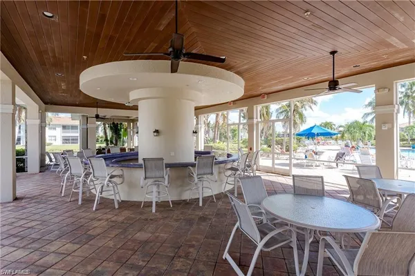 $2,000 | 3035 Horizon Lane, Unit 2208, Naples, FL 34109