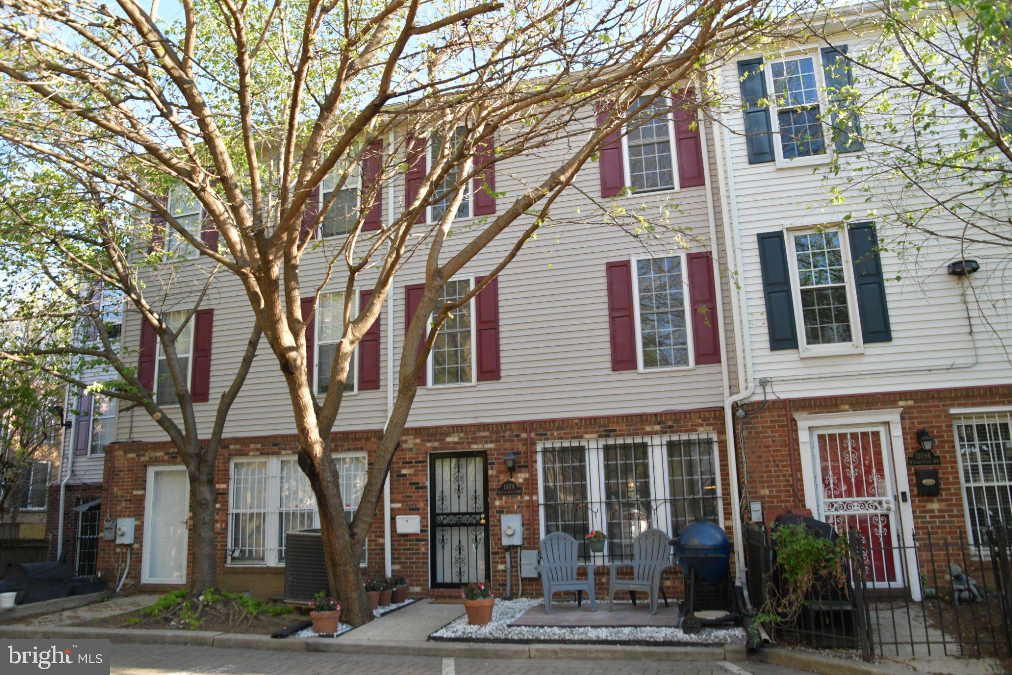 1107 Harvard Street Northwest, Unit R Washington, DC 20009 - Photo 16 of 20 Charming townhouse with inviting curb appeal.
