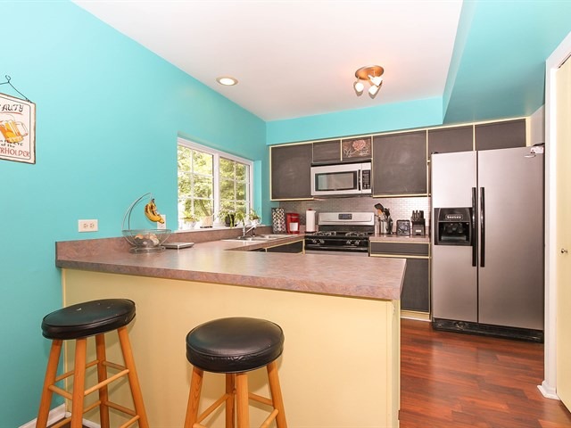 2032 Muirfield Circle Elgin, IL 60123 - Photo 6 of 21