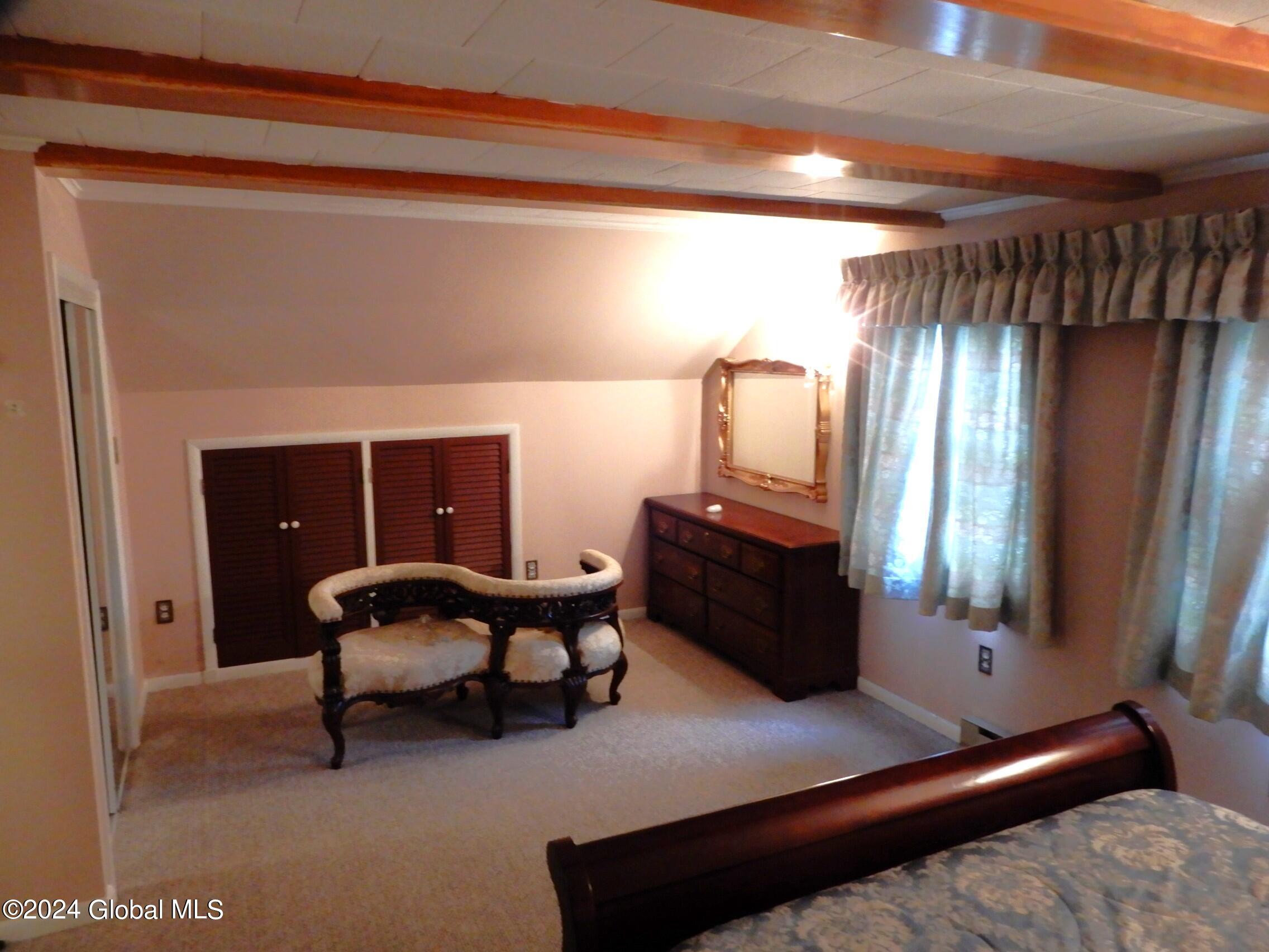689-691 Hoosick Road Brunswick, NY 12180 - Photo 22 of 68 DSCN9807