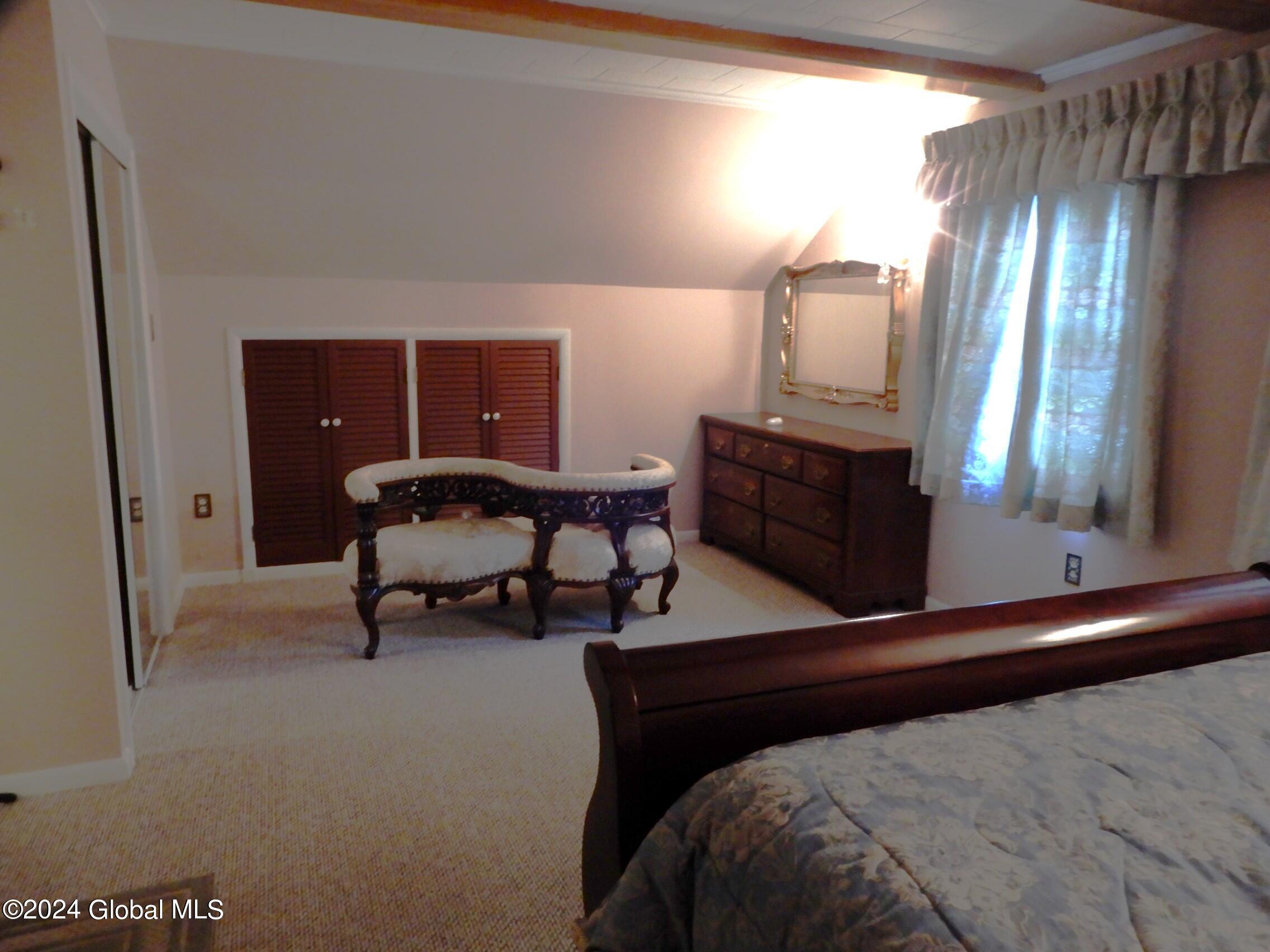 689-691 Hoosick Road Brunswick, NY 12180 - Photo 23 of 68 DSCN9808