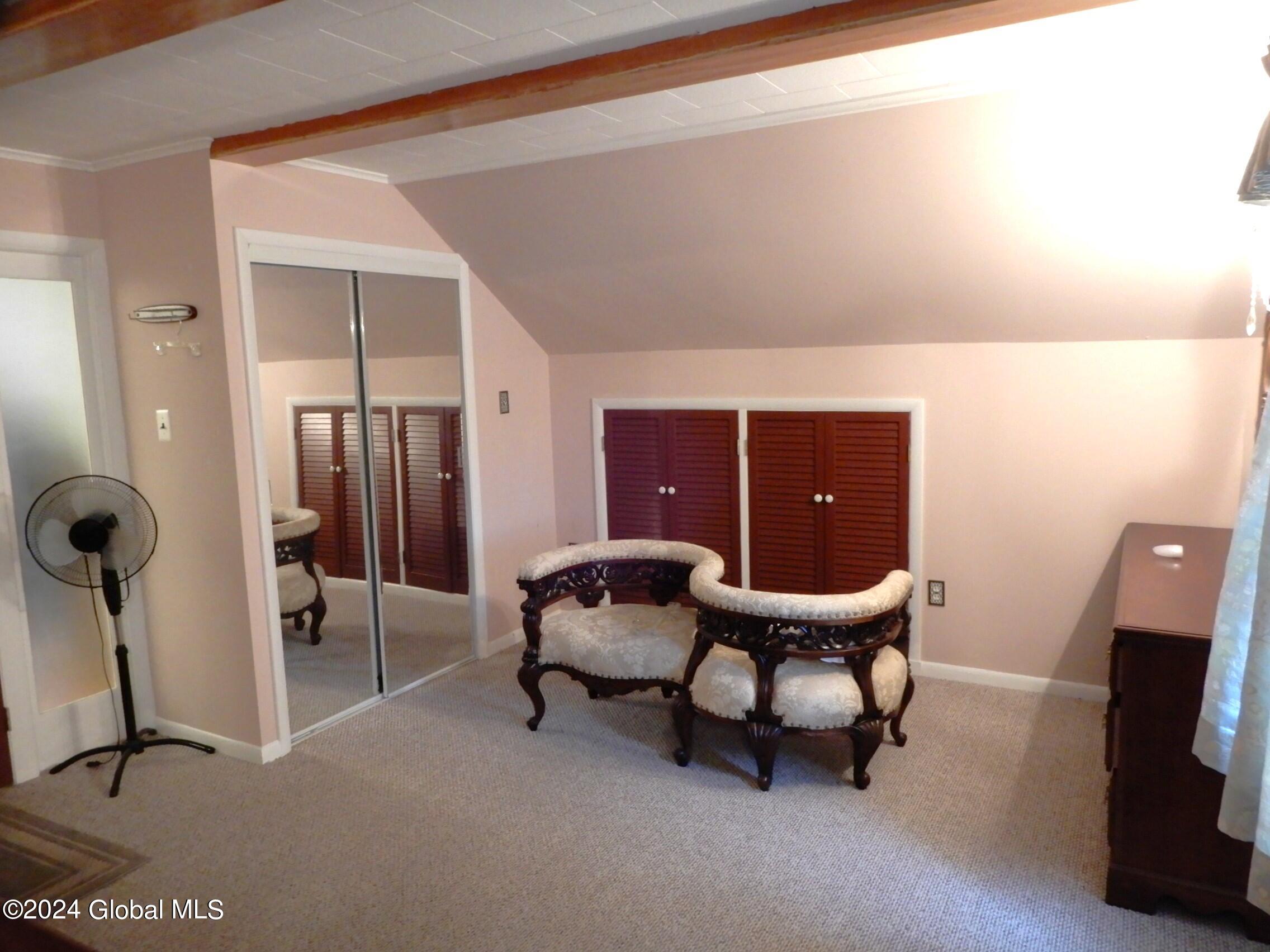 689-691 Hoosick Road Brunswick, NY 12180 - Photo 25 of 68 DSCN9810