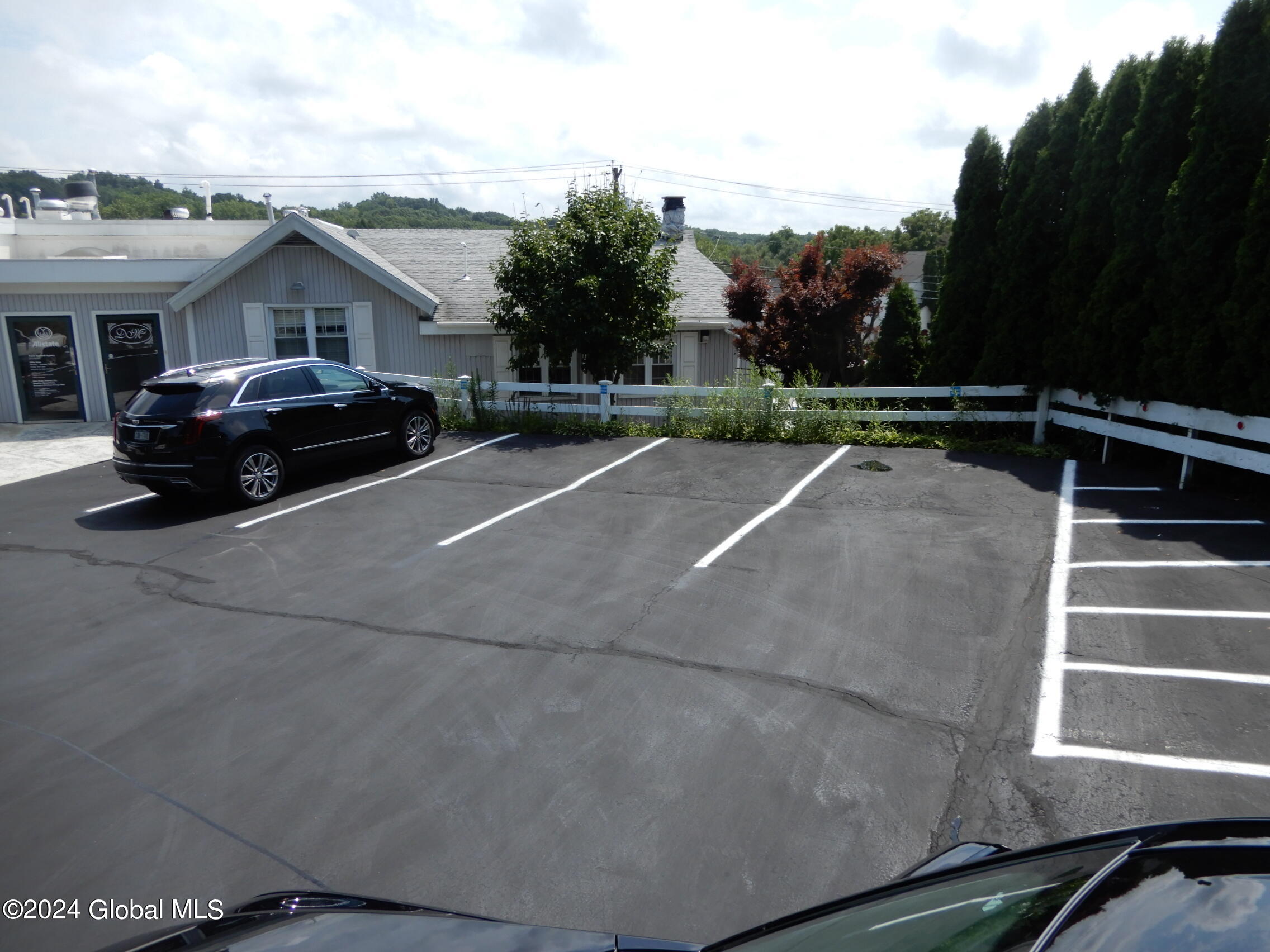 689-691 Hoosick Road Brunswick, NY 12180 - Photo 67 of 68 DSCN9855