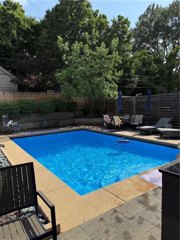 31 West Winthrope Road Kansas City, MO 64113 - Photo 2 of 2