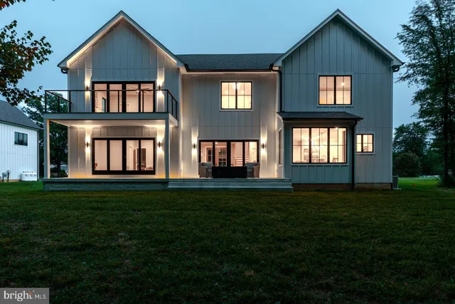 $1,397,500 | 208 Tower Drive, Stevensville, MD 21666