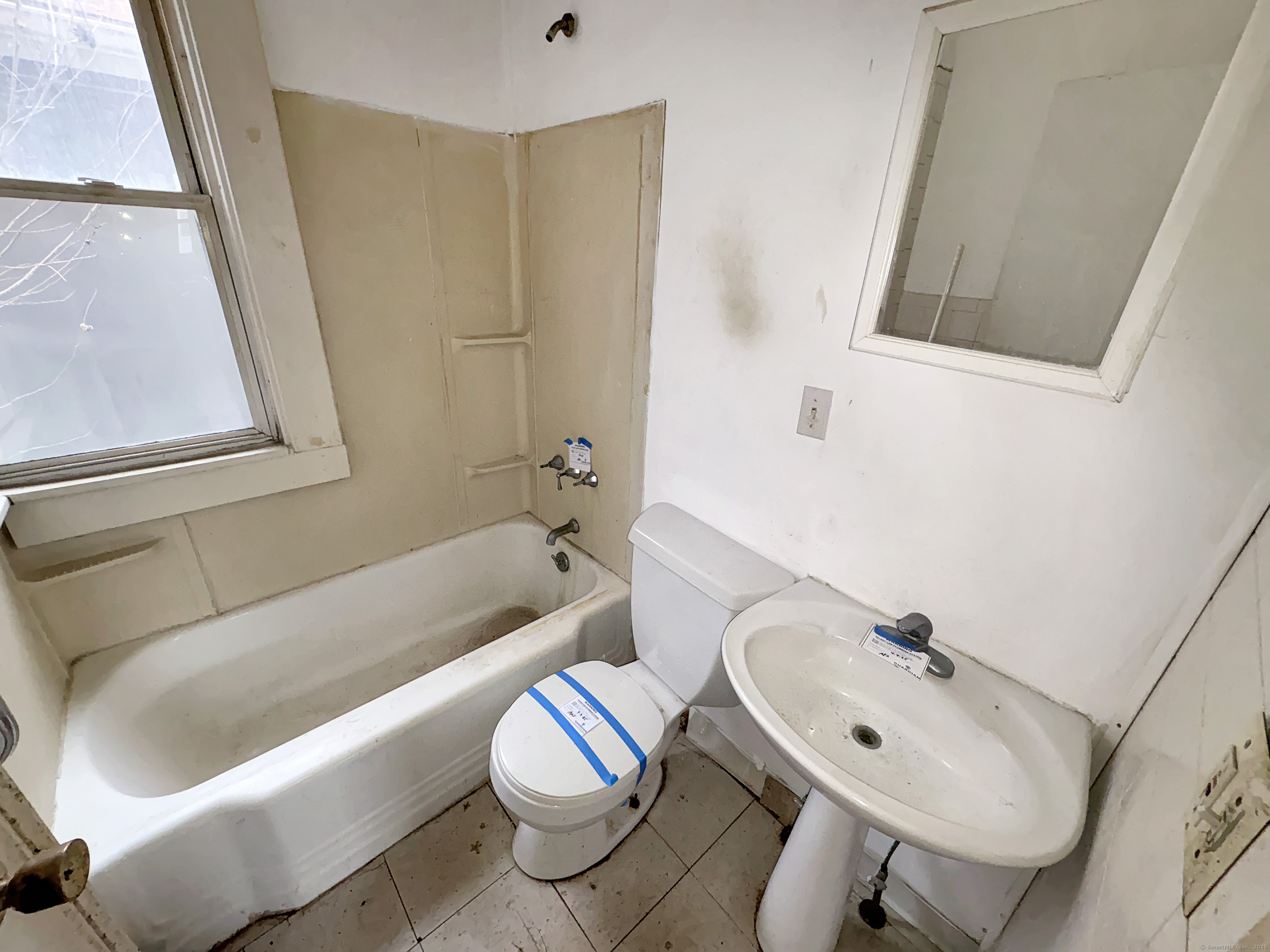 22 Helen Street Hamden, CT 06514 - Photo 12 of 30