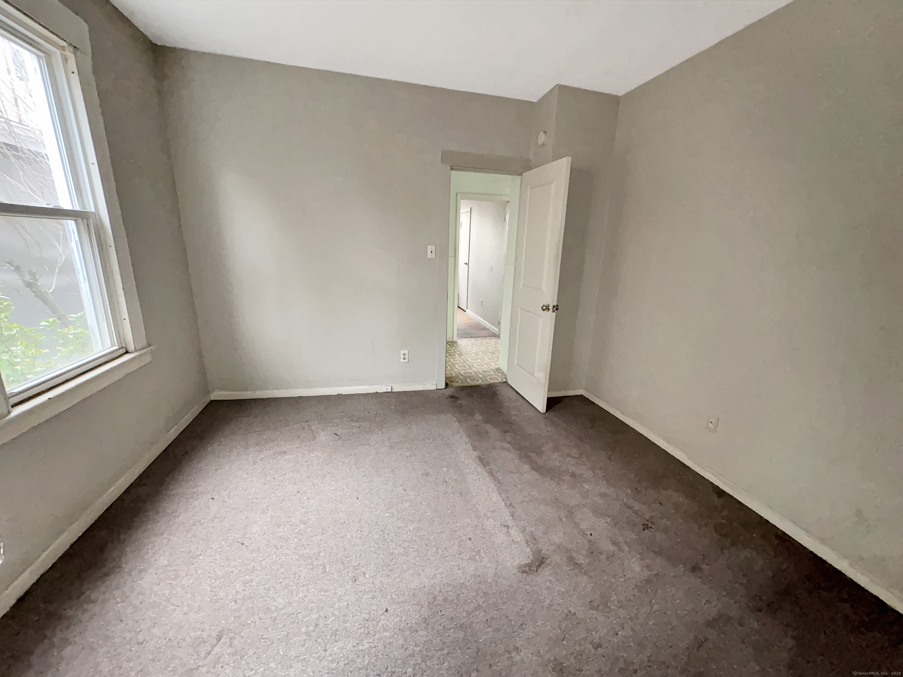 22 Helen Street Hamden, CT 06514 - Photo 13 of 30