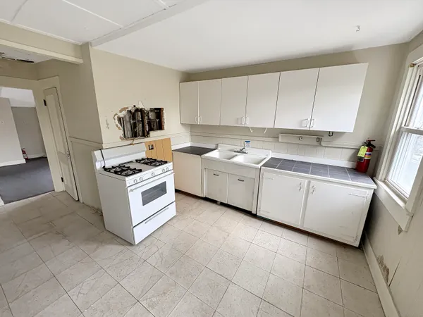 $292,100 | 22 Helen Street, Hamden, CT 06514
