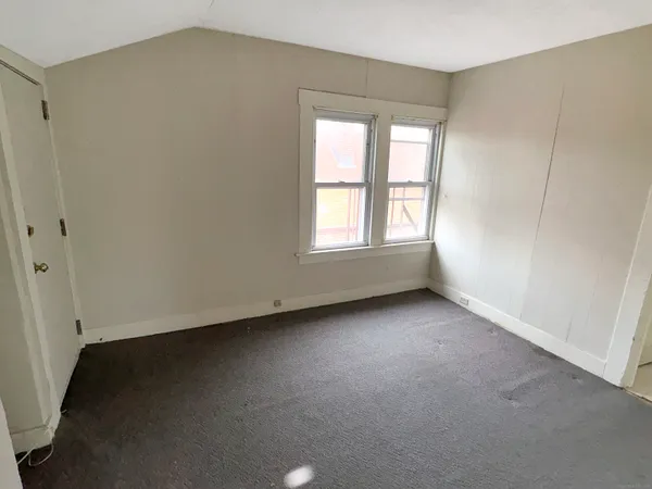 $292,100 | 22 Helen Street, Hamden, CT 06514
