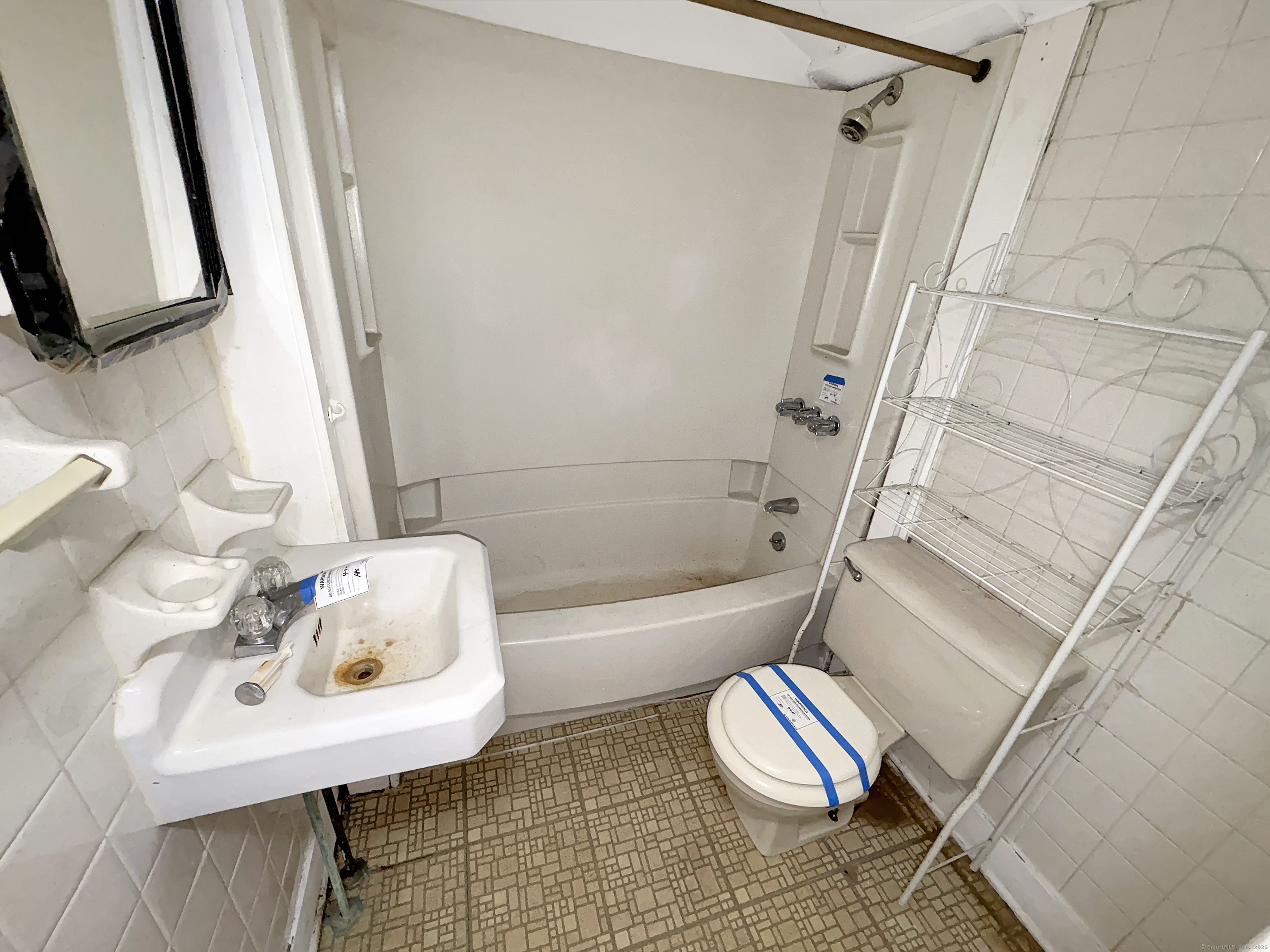 22 Helen Street Hamden, CT 06514 - Photo 29 of 30