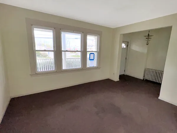 $292,100 | 22 Helen Street, Hamden, CT 06514