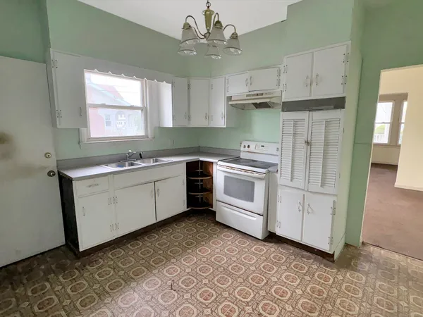 $292,100 | 22 Helen Street, Hamden, CT 06514