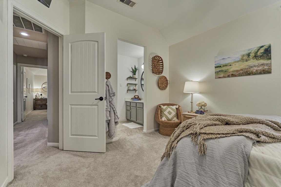 226 Hampton Glen Road Montgomery, TX 77356 - Photo 31 of 48 Secondary bedroom