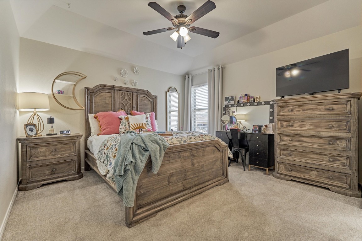 226 Hampton Glen Road Montgomery, TX 77356 - Photo 32 of 48 Secondary bedroom upstairs