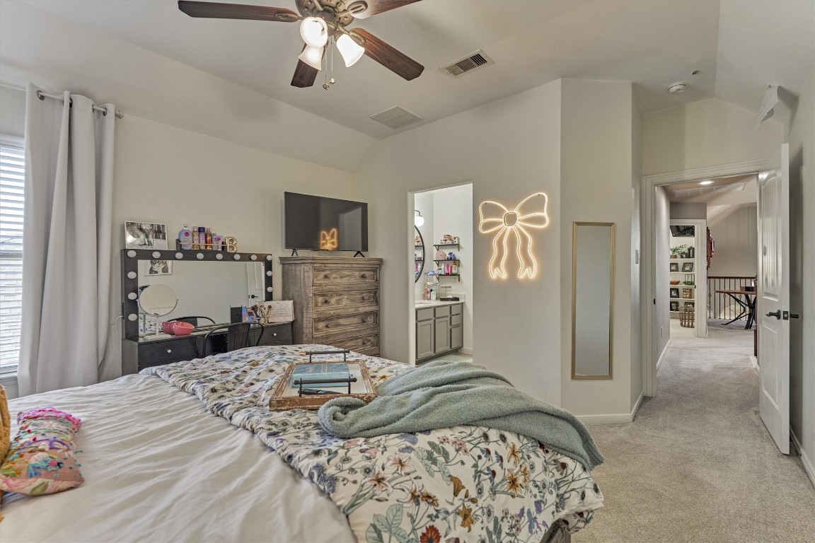 226 Hampton Glen Road Montgomery, TX 77356 - Photo 33 of 48 Secondary bedroom upstairs