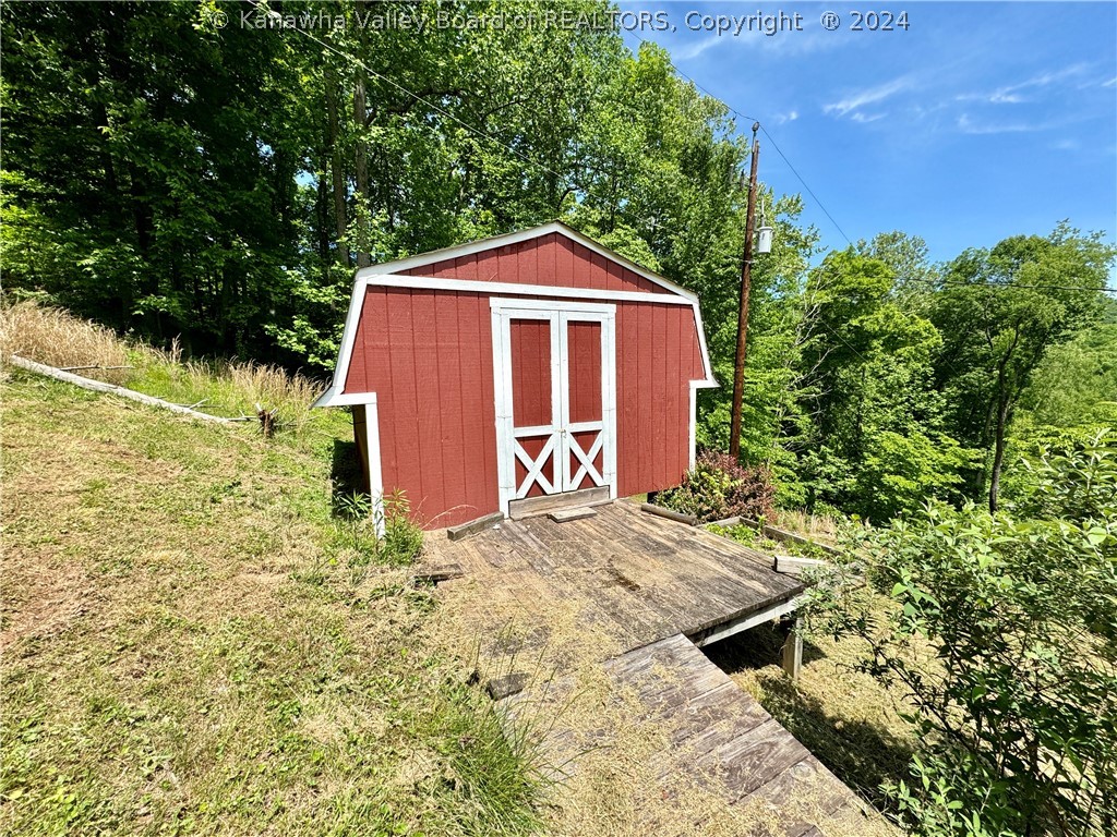 849 Old Frame Road Elkview, WV 25071 - Photo 34 of 40 Gallery Image 34