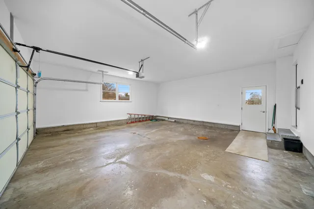 a view of a storage & utility room