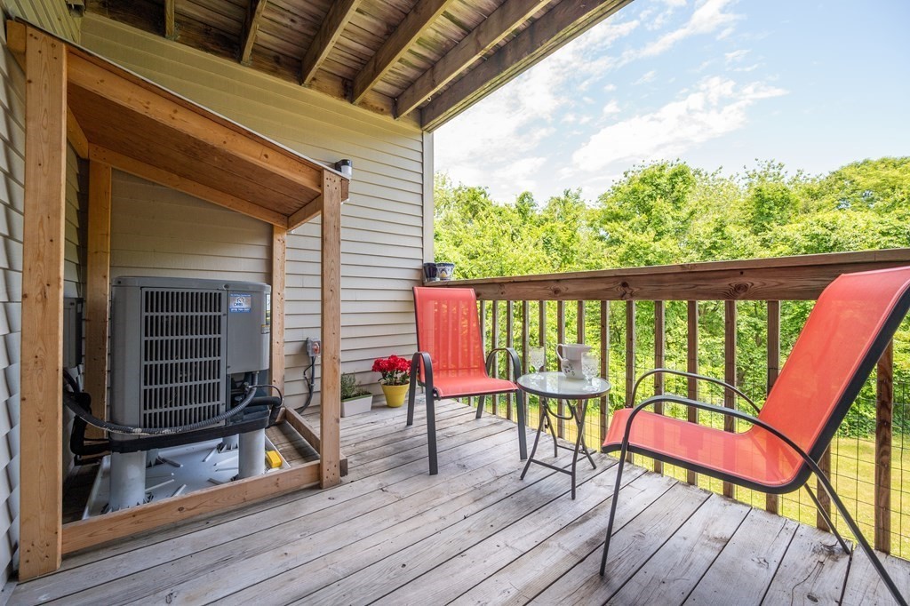 4 Duck Pond Road, Unit 213 Beverly, MA 01915 - Photo 24 of 27 Gallery Image 24