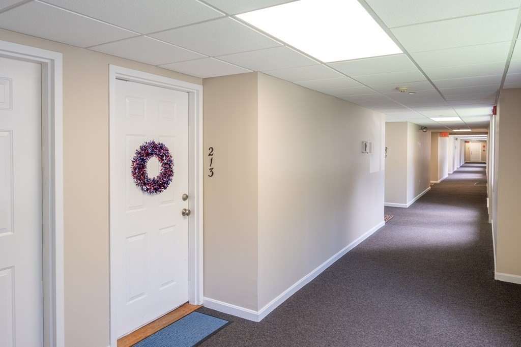 4 Duck Pond Road, Unit 213 Beverly, MA 01915 - Photo 26 of 27 Gallery Image 26