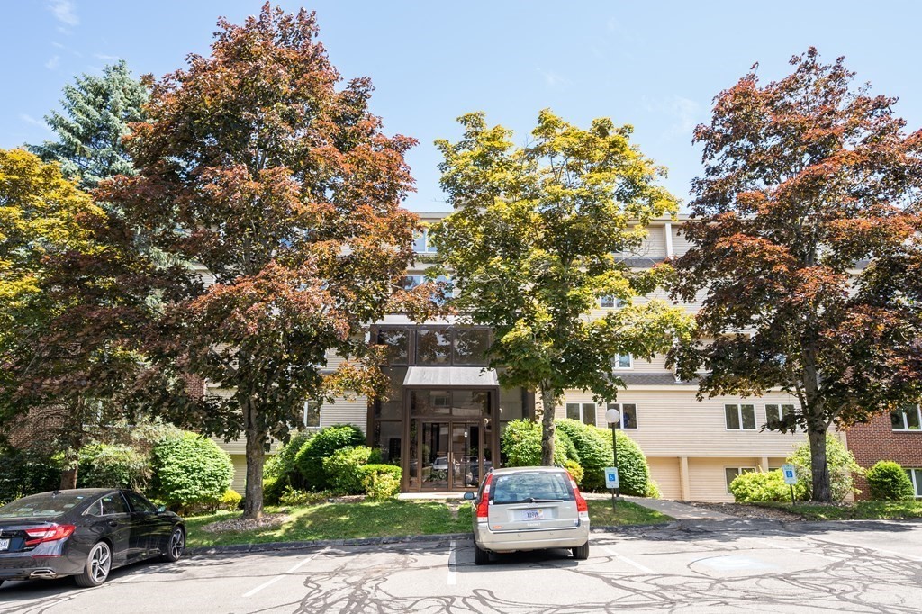 4 Duck Pond Road, Unit 213 Beverly, MA 01915 - Photo 7 of 27 Gallery Image 7