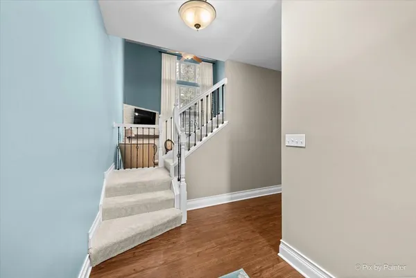 $360,000 | 715 Riding Lane, Unit 715, St. Charles, IL 60174