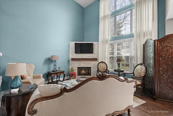 $360,000 | 715 Riding Lane, Unit 715, St. Charles, IL 60174