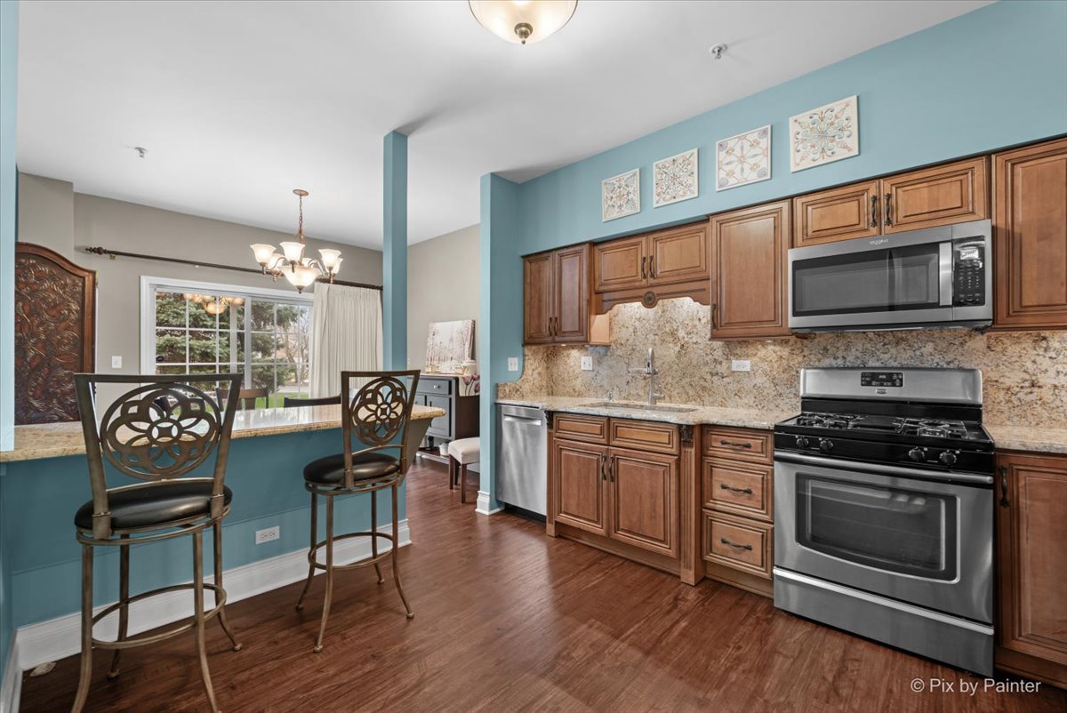 715 Riding Lane, Unit 715 St. Charles, IL 60174 - Photo 9 of 31