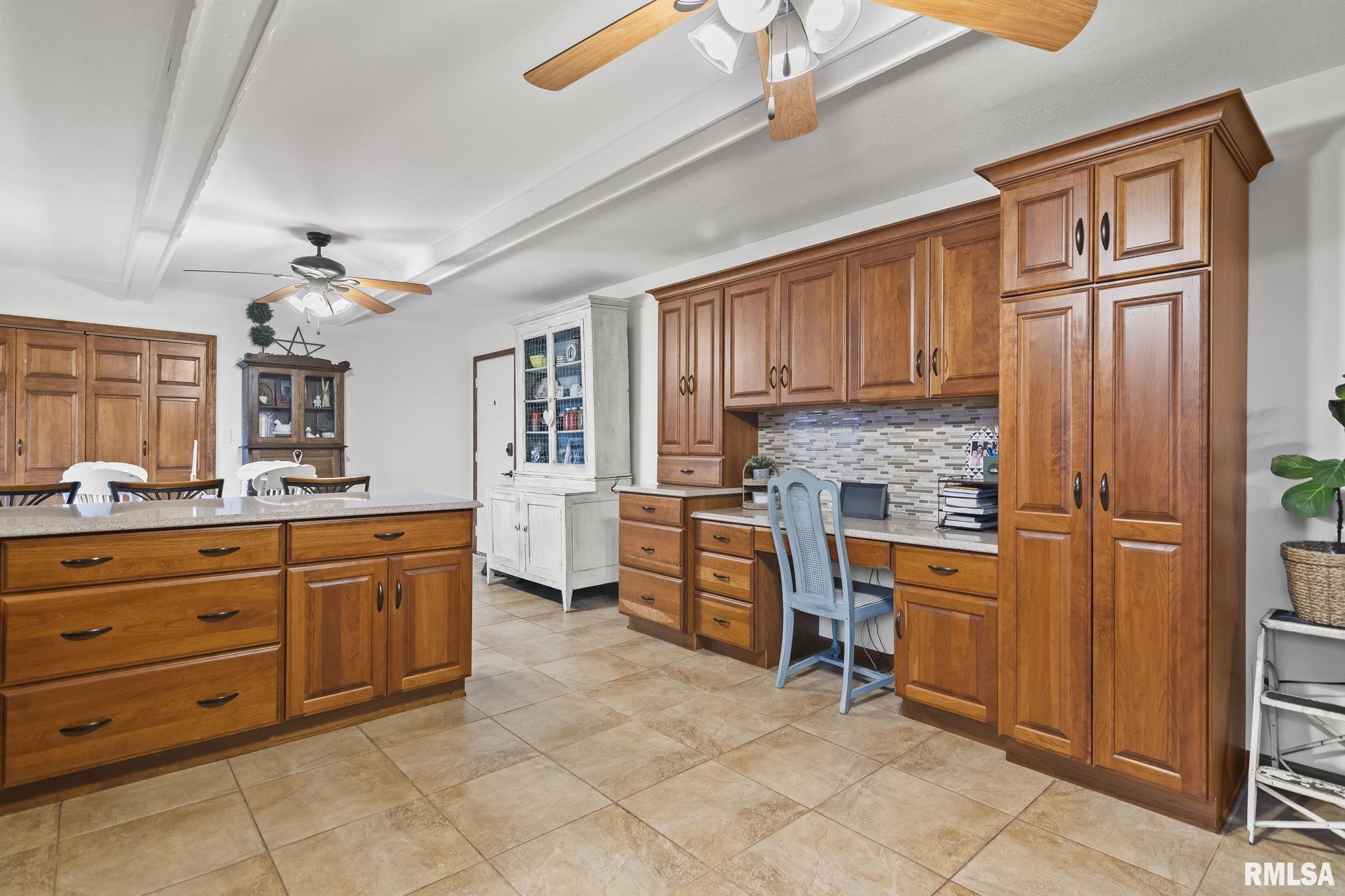 33 Sarah Avenue Springfield, IL 62703 - Photo 15 of 41