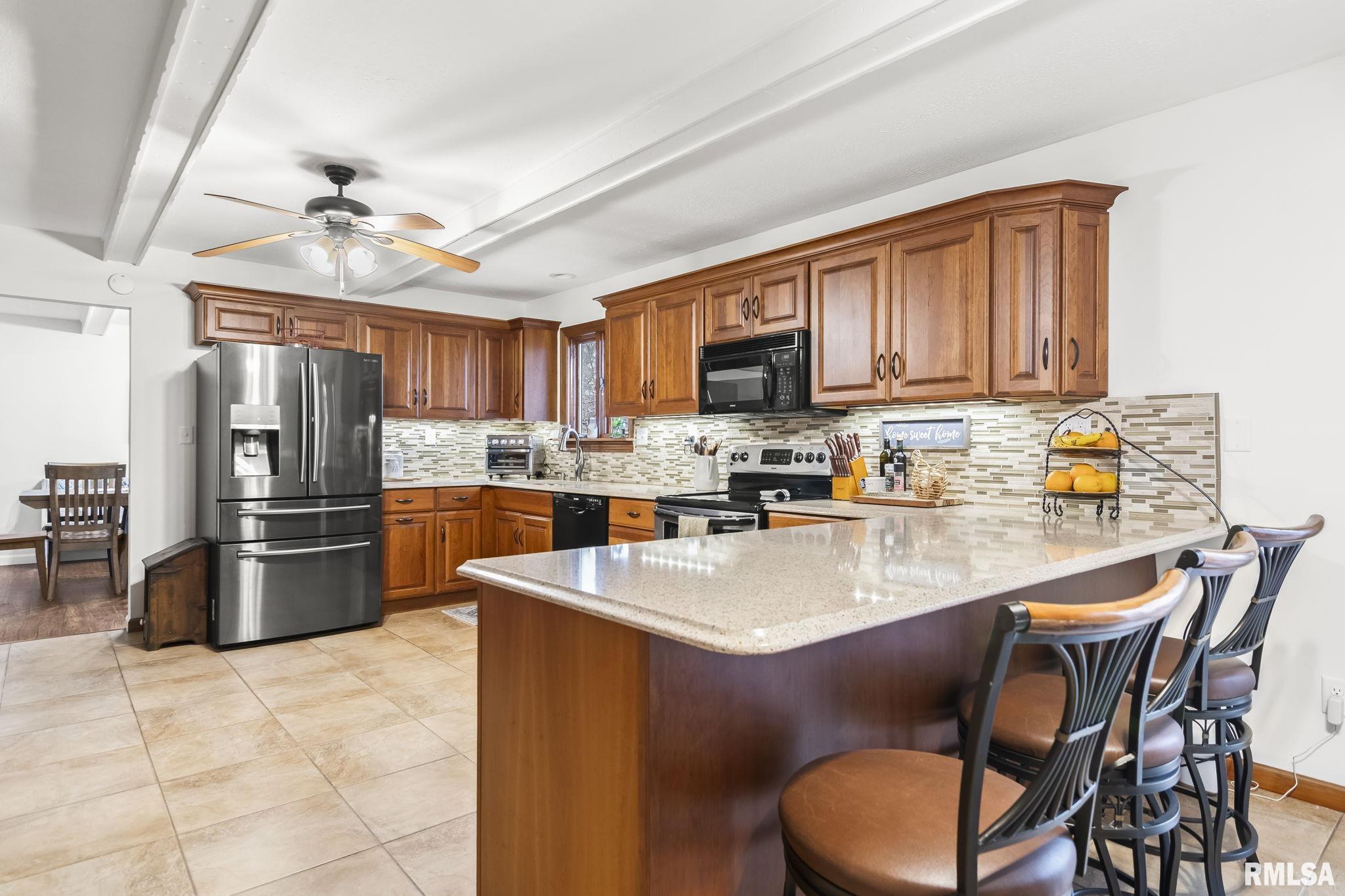 33 Sarah Avenue Springfield, IL 62703 - Photo 16 of 41