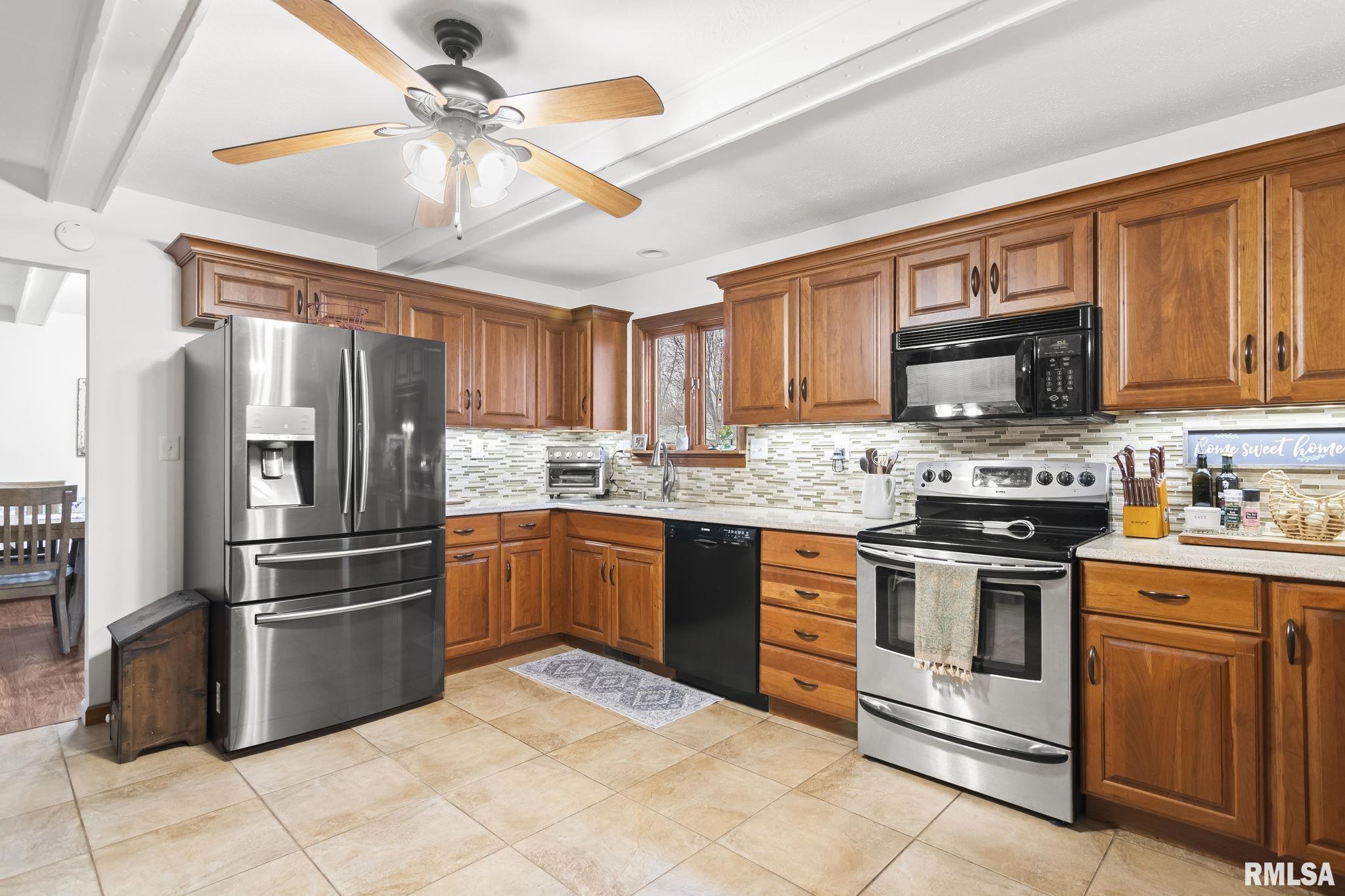 33 Sarah Avenue Springfield, IL 62703 - Photo 17 of 41