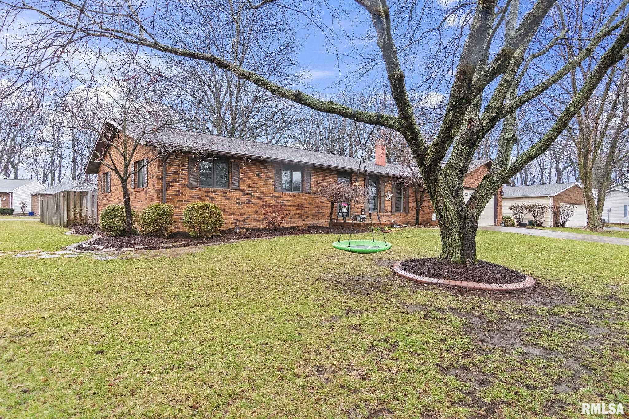 33 Sarah Avenue Springfield, IL 62703 - Photo 3 of 41