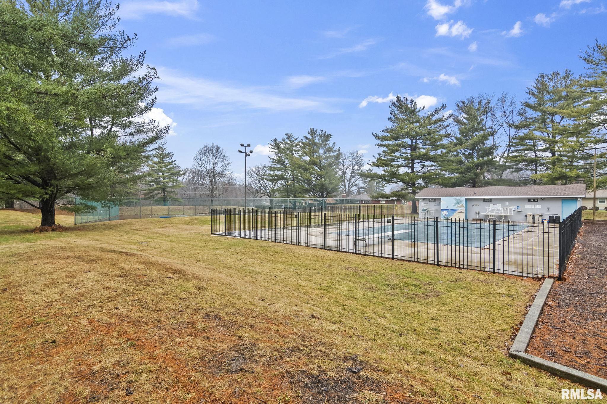 33 Sarah Avenue Springfield, IL 62703 - Photo 40 of 41