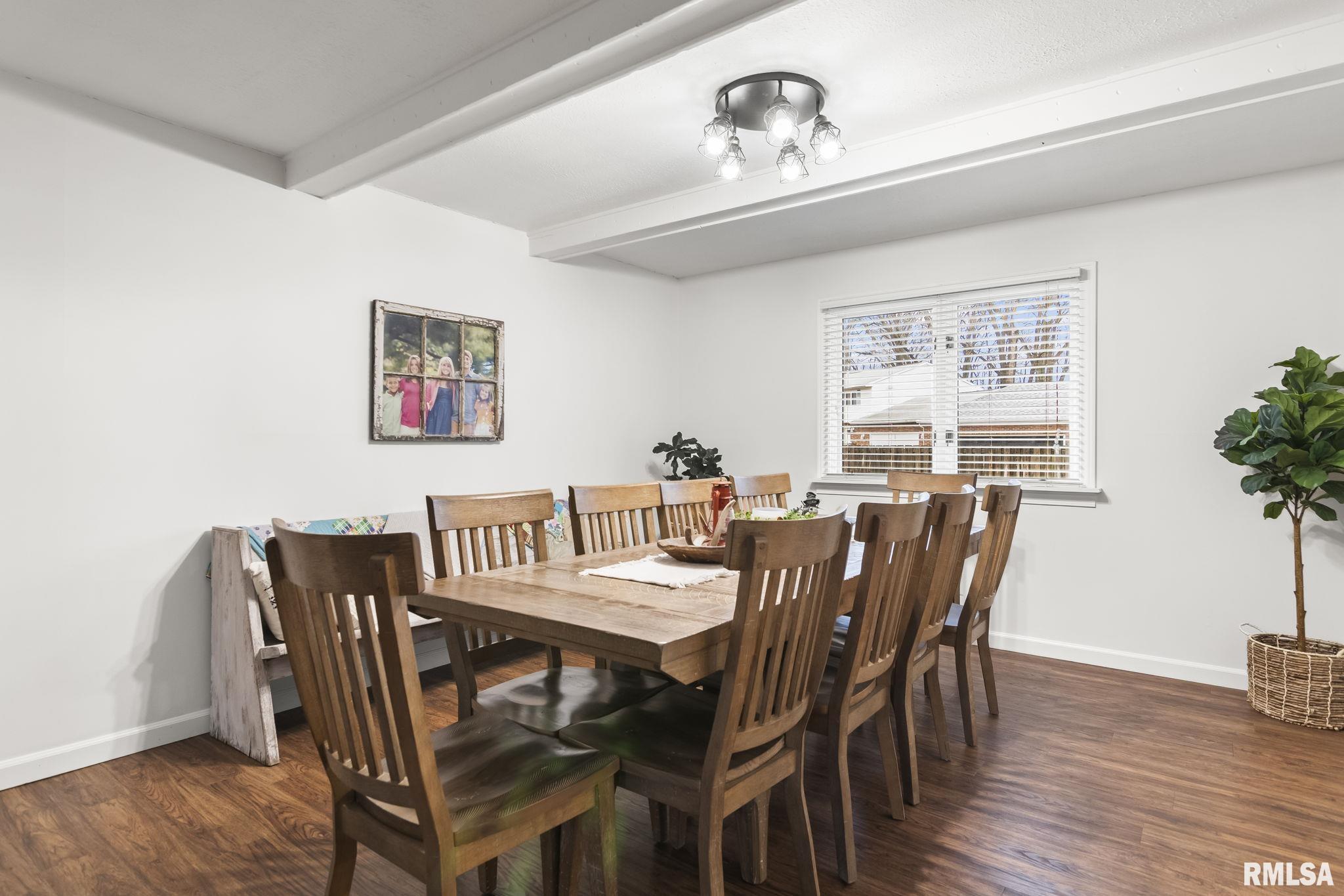 33 Sarah Avenue Springfield, IL 62703 - Photo 8 of 41